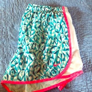 Junior Nike running shorts Sz XL